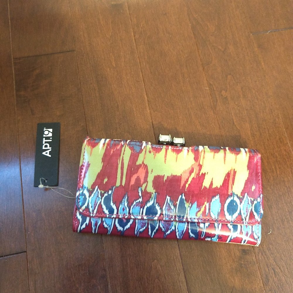 Apt 9 Wallet